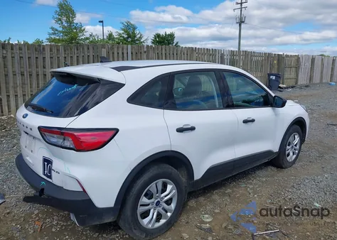 2021 Ford Escape S from USA, damaged, VIN 1FMCU9F68MUB14274